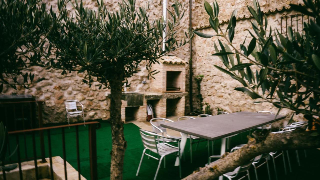 El Aprisco, Con Piscina Climatizada En Hueva-Guadalajara Villa Exteriör bild